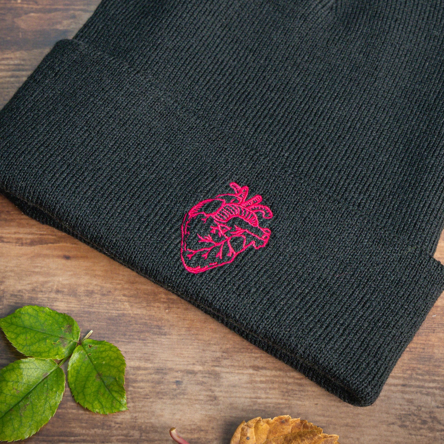 Beanie mit anatomischem Herz