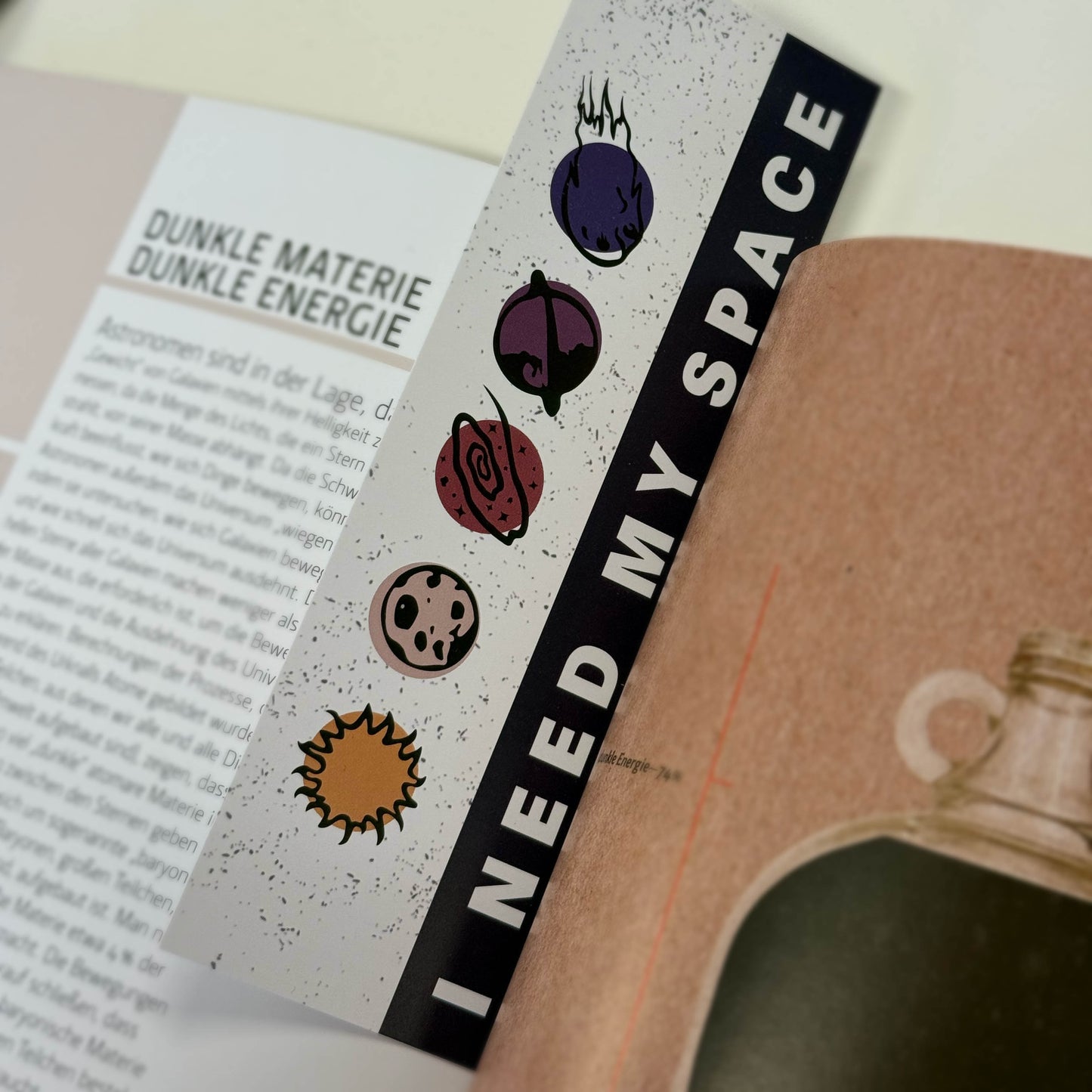 Lesezeichen "I need my space"