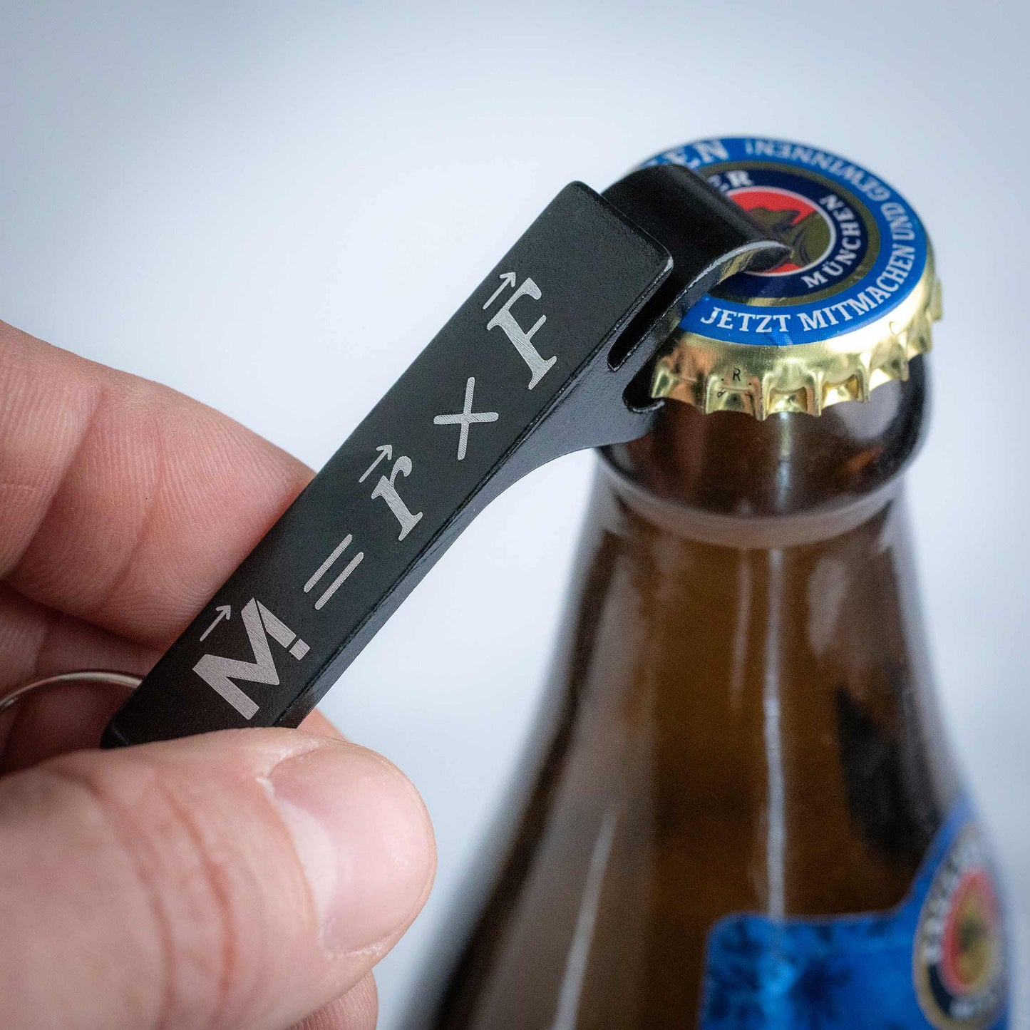 Flaschenöffner mit Formel