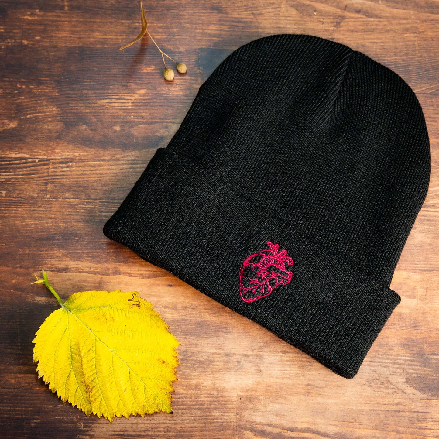 Beanie mit anatomischem Herz